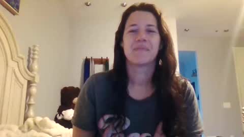 Bella online show from February 21, 2:16 pm