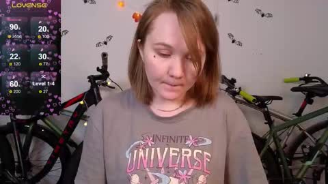 Snapshot of bella_murrrr chatting on October 28, 2:56 am Bella online show from October 28, 2:56 am