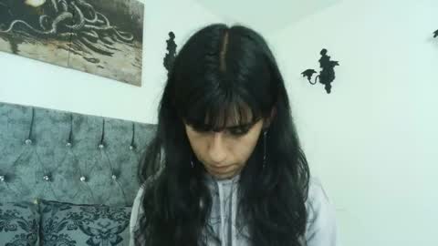 Bella online show from May 31, 2:43 am