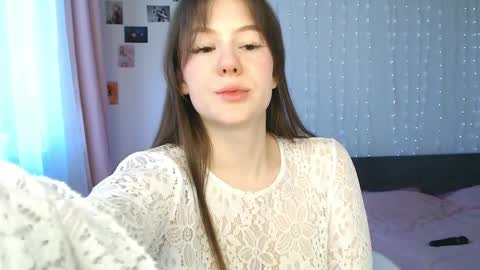 Bella Torress online show from April 10, 6:30 am