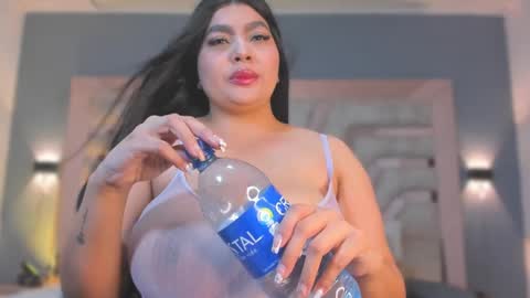 bellaboobs_ online show from September 17, 8:01 pm