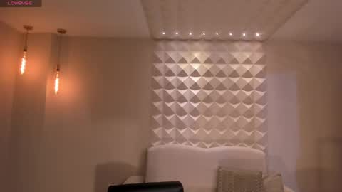 Bella online show from April 12, 11:31 pm