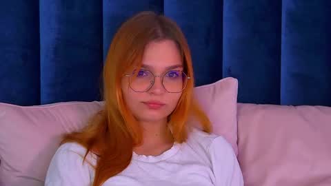 BellaMarebelle online show from October 17, 5:11 am