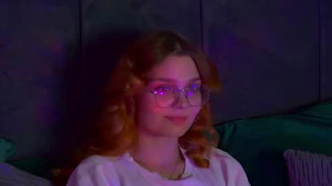 BellaMarebelle online show from October 10, 4:40 am