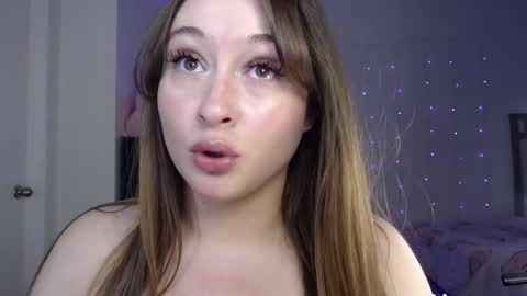 Bella Monroe online show from February 11, 8:05 am