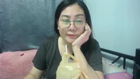 Bella online show from November 18, 9:01 am