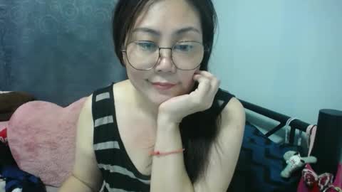 Bella online show from May 16, 1:35 am