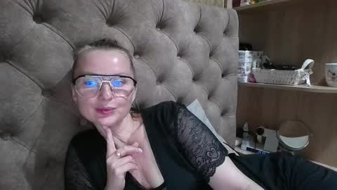 Amelia online show from September 11, 5:36 pm