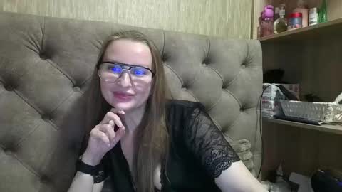 Amelia online show from November 6, 8:12 pm