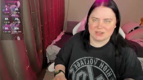 LinaBoo online show from March 28, 10:16 am