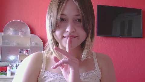 belovedmary online show from April 8, 8:39 am