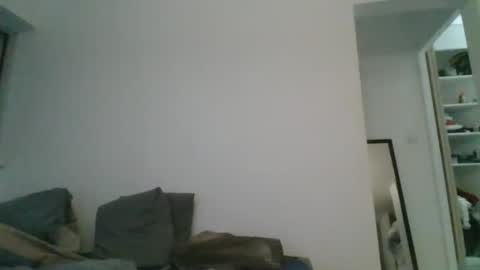 Snapshot of benbare13 chatting on December 3, 7:17 pm benbare13 online show from December 3, 7:17 pm