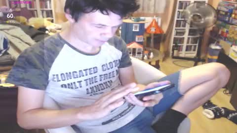 benijamin online show from October 23, 8:49 am