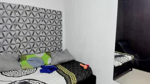 Benjamin online show from May 12, 8:51 pm
