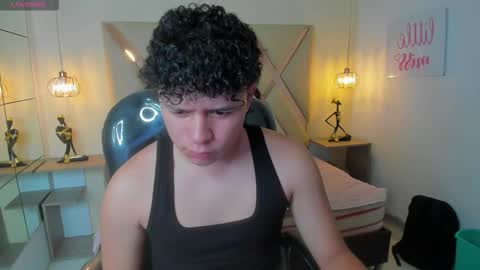 Snapshot of benjamintwink1 chatting on September 26, 10:07 pm BENJAMIN online show from September 26, 10:07 pm