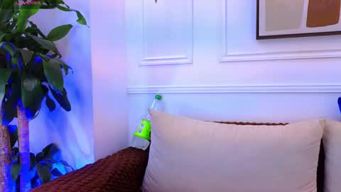 bennett_alejoo online show from May 19, 7:21 pm