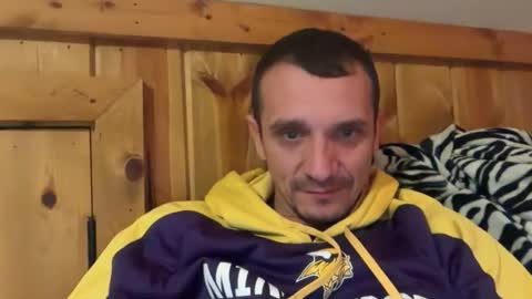 benny and innocentvixon online show from April 19, 2:01 am