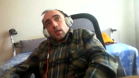 bentish online show from December 15, 10:33 am