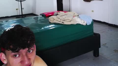 benz boys online show from October 11, 12:43 pm