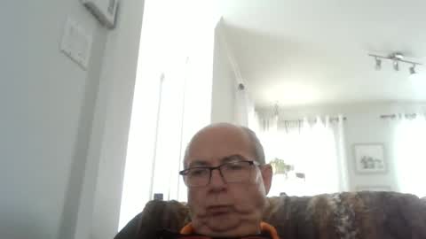 bernard1102 online show from February 27, 6:33 pm