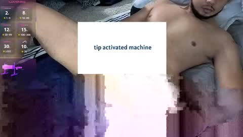 berriess_ online show from March 11, 12:30 pm