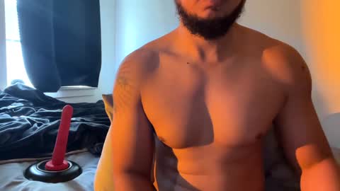 berriess_ online show from December 1, 5:04 pm