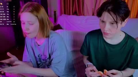 Your sweet Tara and Eva online show from October 9, 11:15 am