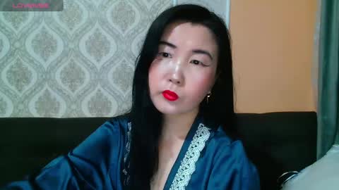 Snapshot of bet_lu chatting on February 17, 3:04 am Bet Lu online show from February 17, 3:04 am