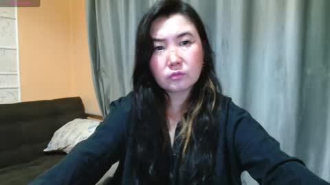 Snapshot of bet_lu chatting on December 13, 1:04 am Bet Lu online show from December 13, 1:04 am
