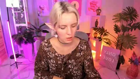 Snapshot of bethanycloud chatting on October 3, 5:49 am Bethany online show from October 3, 5:49 am