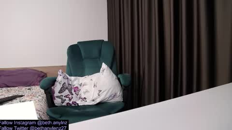 bethanylenz online show from January 31, 8:50 pm