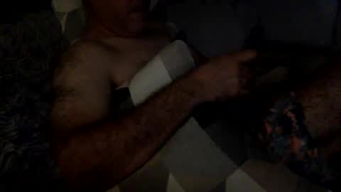 Snapshot of betoooox chatting on October 13, 5:20 am Virtual Gentleman online show from October 13, 5:20 am