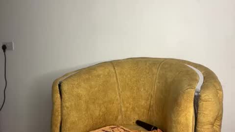 Adah online show from November 9, 11:18 pm