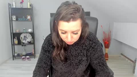 bettyjamess online show from January 8, 4:51 am