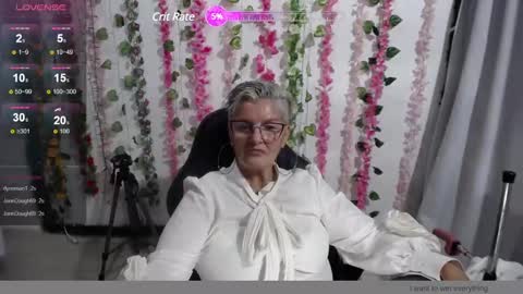 Snapshot of bety_cum3 chatting on January 10, 9:20 pm bibiana online show from January 10, 9:20 pm