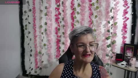 Snapshot of bety_cum3 chatting on March 1, 10:31 pm bibiana online show from March 1, 10:31 pm