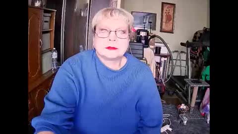 BeverlyQCynia online show from November 13, 12:19 pm