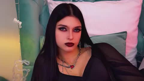 Beverly online show from December 19, 7:26 am