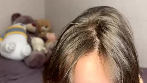 Bella online show from April 16, 8:53 pm