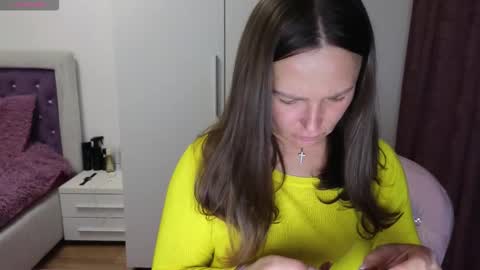   BeyonceDoll       Twitter DollBeyonce    online show from March 6, 10:53 pm