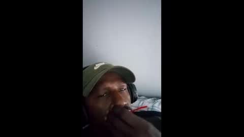 Snapshot of bi582945 chatting on September 10, 10:11 pm bi582945 online show from September 10, 10:11 pm
