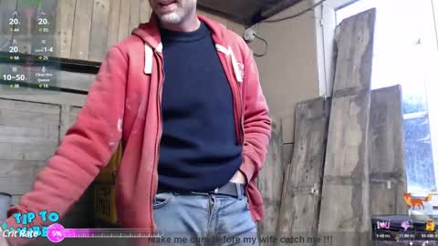 My name is David and if you like public exhibitions you wont be disappointed with me LoL - My favorite vibes is 44  online show from December 28, 3:15 pm