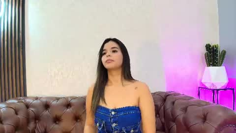 bianca_vega_ online show from July 3, 11:26 am