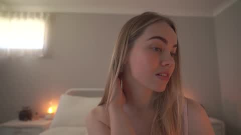 Snapshot of bibi_it_is chatting on September 20, 1:30 am Bibi online show from September 20, 1:30 am