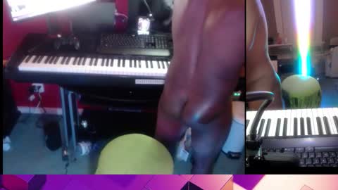 BicepsandFrot online show from February 3, 6:33 am