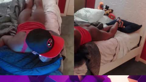 BicepsandFrot online show from January 18, 8:01 am