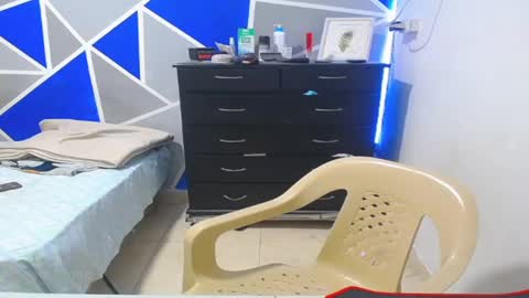 big_black11 online show from March 1, 7:37 pm