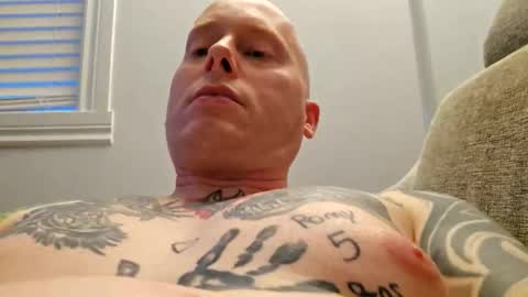 big_mat1988 online show from April 14, 11:08 pm