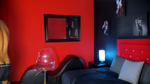 Snapshot of big_tylerr chatting on October 11, 11:52 pm Tylerr online show from October 11, 11:52 pm