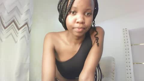 bigbaby004 online show from September 12, 9:17 pm